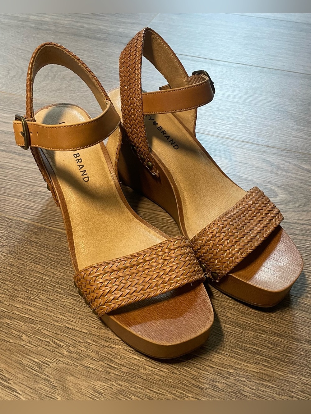Lucky Brand Zyler Platform Wedge Sandal Color Light Brown Size US 6.5